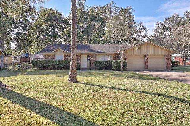 606 Venice St — Belknap