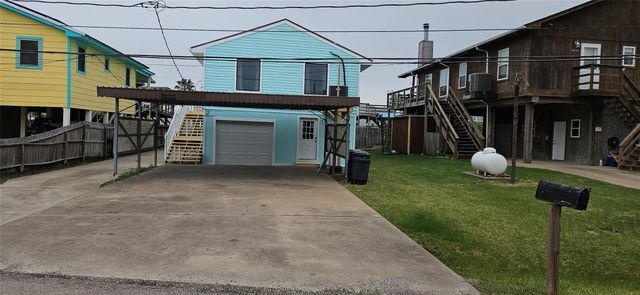 1643 Railroad Ave — Little Riviera