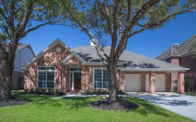 2307 Upland Park Dr — Greatwood Highland Park