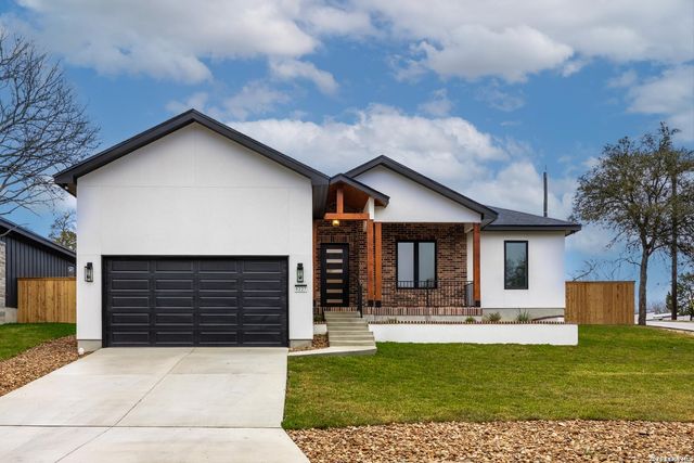 8227 OLD AUSTIN RD — SELMA PARK ESTATES
