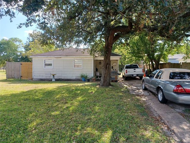 1302 Thomas Ave — Pasadena Gardens