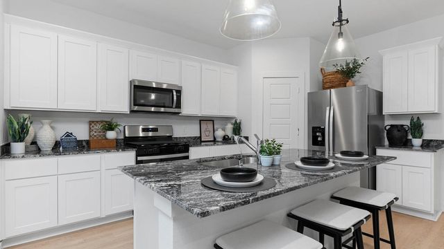 4106 Silver Falls Ln — Westland Ranch