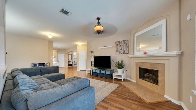 6086 Haysden Ln — Westover Park Sec 8a 2005