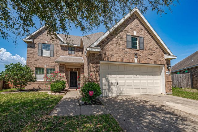 8339 Hampton Bay Dr — Legends Bay Sec 2