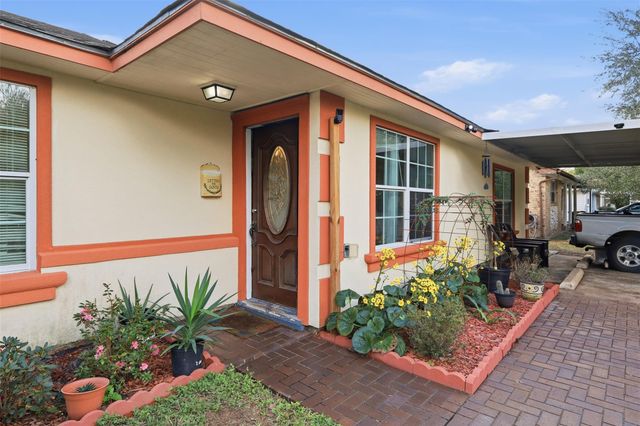 2706 Sweetgum St — Preston Manor