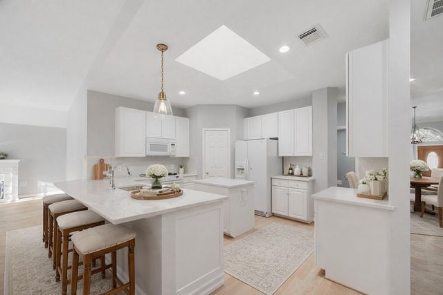 2311 Piney Woods Dr — Dixie Woods Sec 1&2&3 Ph1-Ph2