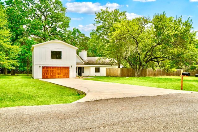 32606 Glenda Dr — Royal Oaks On 1488 01