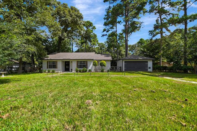 281 Greenbriar Dr — Oak Hollow