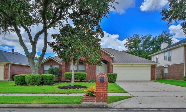 5013 Parkcrest Dr — Glen Meadows Sec 04a