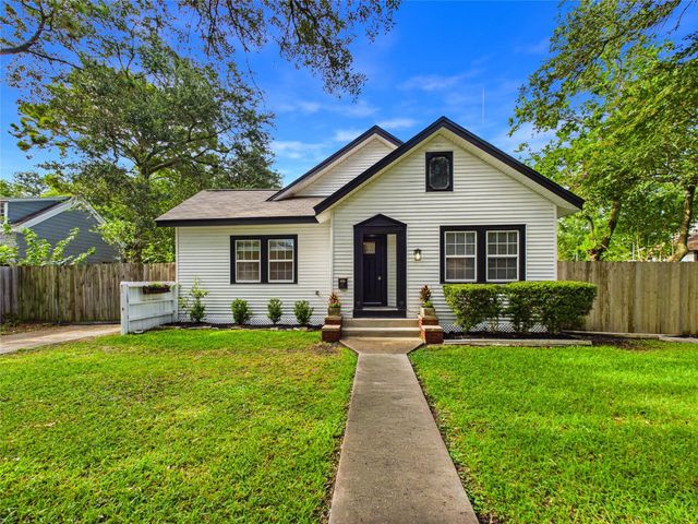 24 11th Ave N — Texas City