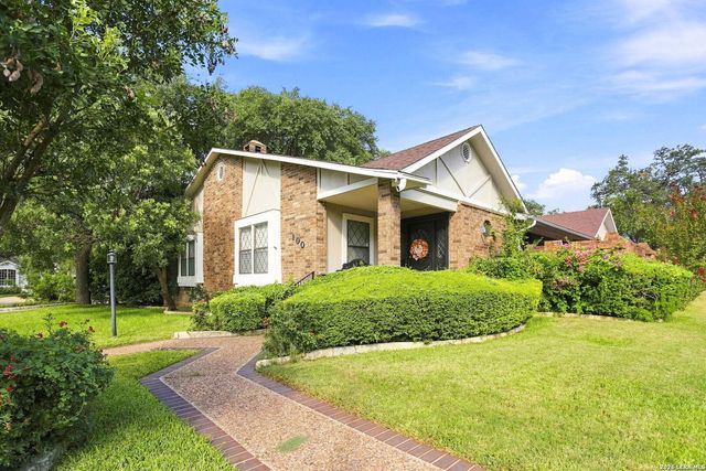 100 Elizabeth Ann Ct. — CASTLE HILLS