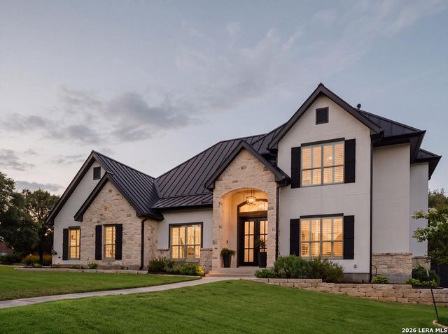 409 CENTENNIAL CV — OAKWOOD ESTATES