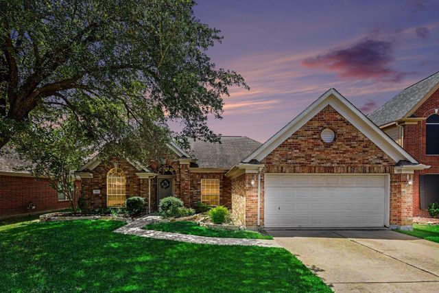 8111 Beaver St — Country Mdws Sec 1