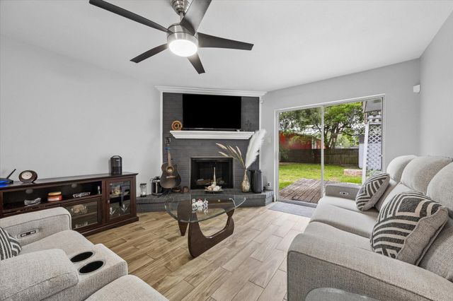 2907 Arkansas Ave — Dickinson Townsite