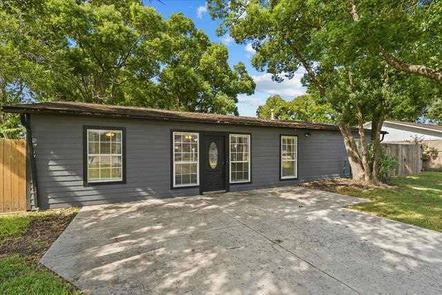 4501 E 38th St — Nicholstone