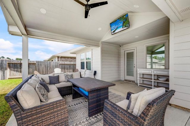 40455 Garden Heights Ln — MILL CREEK ESTATES