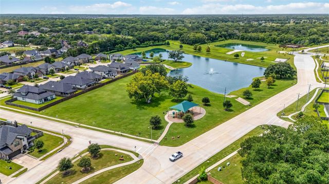 2433 Barton Creek Trail Dr — Friendswood Trails