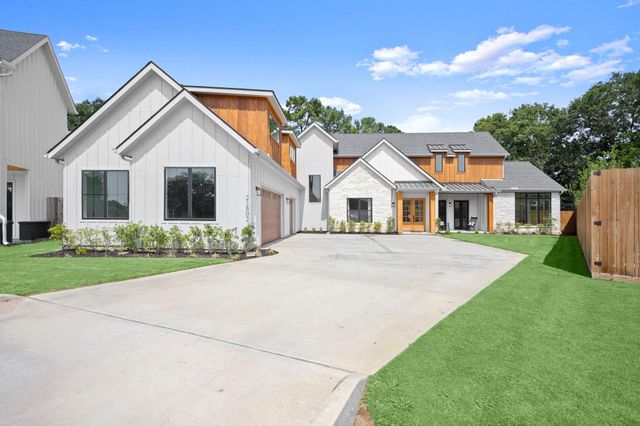 21802 White Oak View Dr — Oakview Farms Sec 1