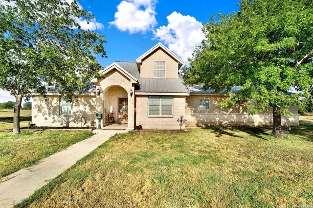 1466 County Road 456 — Medina Grove