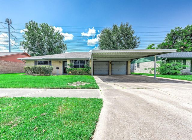 902 S Kaufman Dr — Deer Park Gardens Sec 07