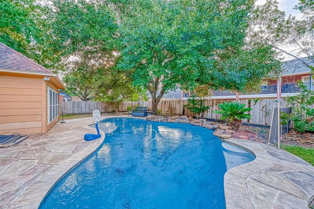 13710 Bayou Parkway Ct — Oaks Pkwy