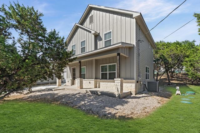 1130 Twin Deer Ln — Deer Meadows Ph 3