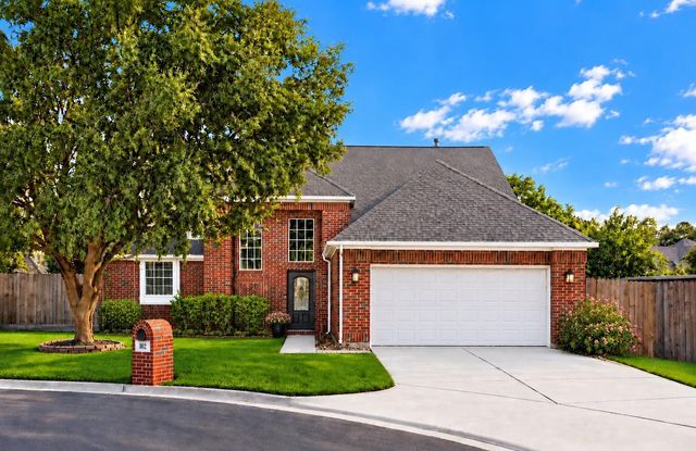 302 Harbor Cir — South Shore Estates