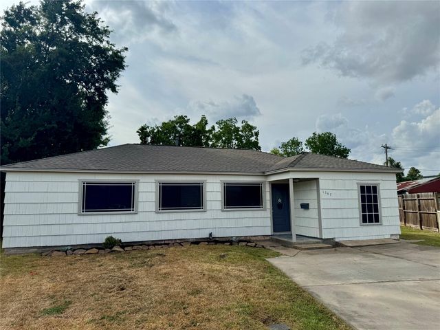 1307 Armor Ave — Frontier East Sec 04