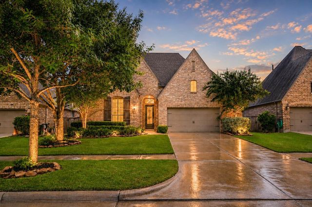 4830 Trickle Creek Dr — Fulbrook On Fulshear Creek
