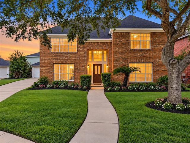 2108 Cherry Hills Dr — South Shore Harbour