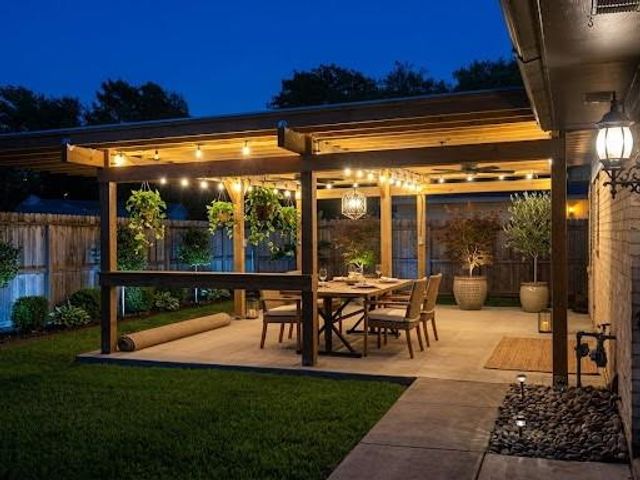 5003 Colombia Dr — Parkgate North
