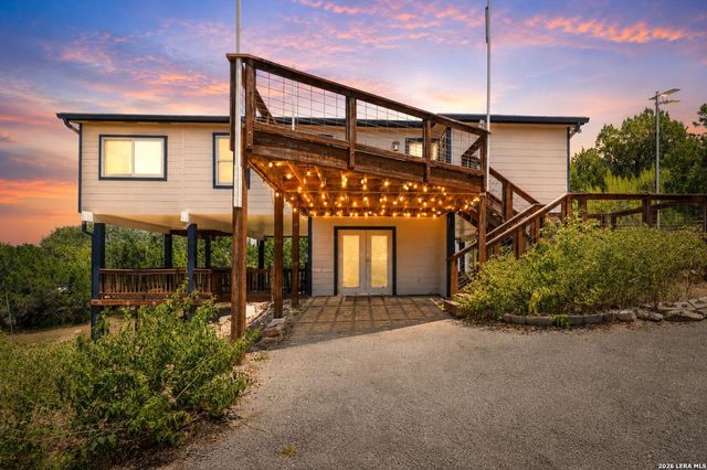 651 COLLEEN DR — CANYON LAKE VILLAGE WEST