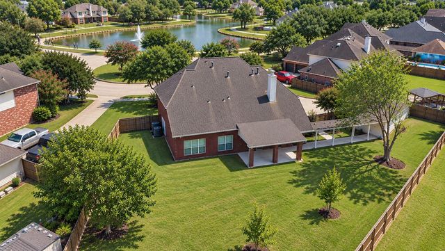 2913 Palmer Dr — Windsor Estates Sec 2 2000