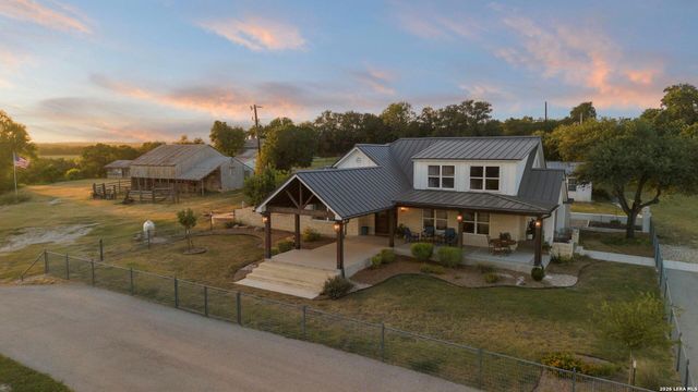 2825 W AMMANN RD — OUT/COMAL COUNTY