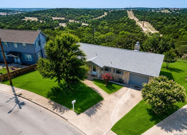 115 W Village — HILLTOP VILLAGE