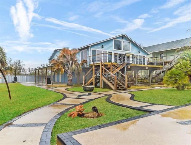 2302 Ave Avenue N — San Leon Farm Home Tracts
