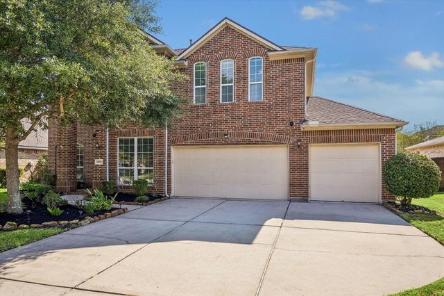 14018 Alex Landing Dr — Fall Creek