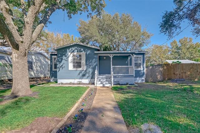 604 Ruth St — Aron