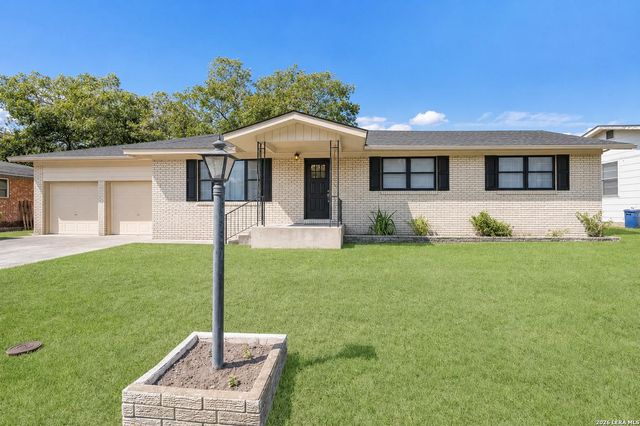 445 Granada Dr — VILLA RIO