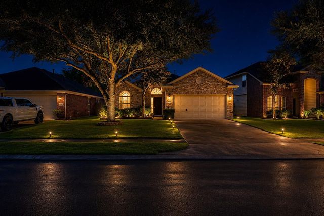 803 Pickett Hill Lane Ln — Bonbrook Plantation South Sec 1