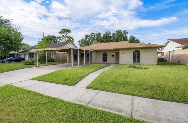 729 Arbor Dr — Ridgeway Sec 03