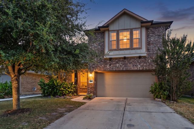 13207 Davenport Hills Ln — Eagle Springs