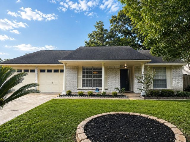 1222 New Tree Ln — Hunters Glen Sec 3