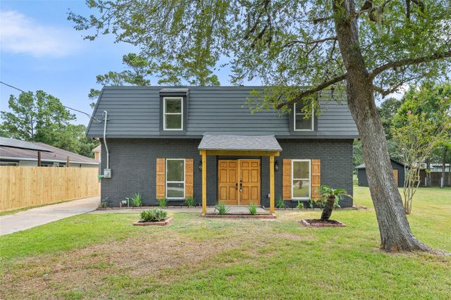 12217 Pine Ln — Pine Oak Cove Unrec