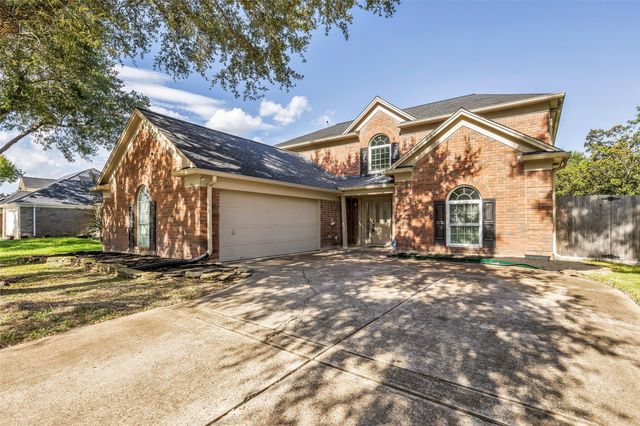 4007 Greenwood Dr — Westwood Village