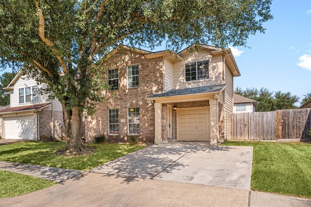 19714 Shores Edge Dr — Three Lakes East