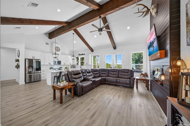 335 SADDLE MOUNTAIN DR — THE CROSSING