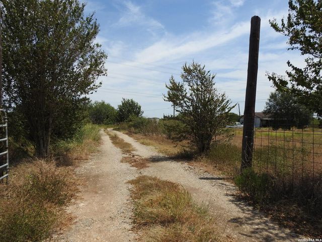 3551 Fm 775 — BAKER