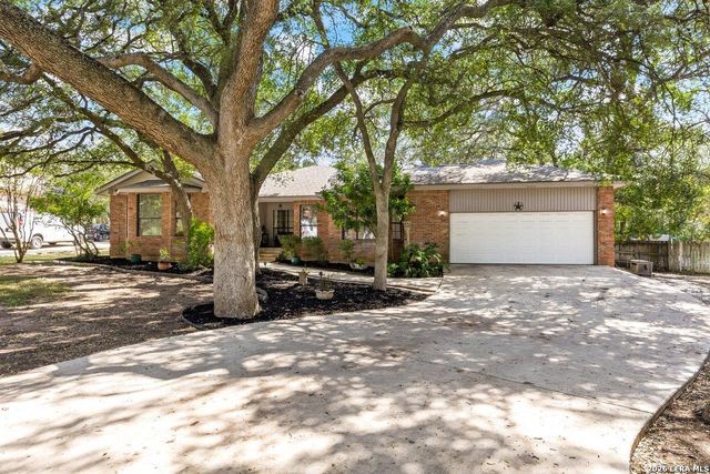 20008 HICKORY BND — Garden Ridge Estates 10, Block