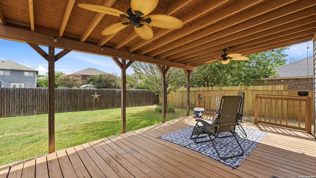 1065 Stone Trl — STONEGATE